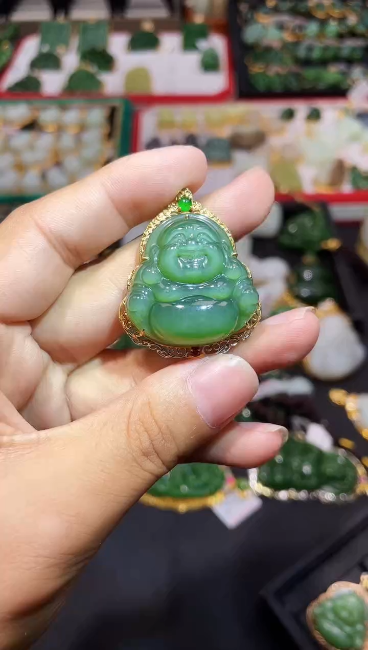 和田玉18K金镶嵌吊坠(赠链)30MM 多样性发一