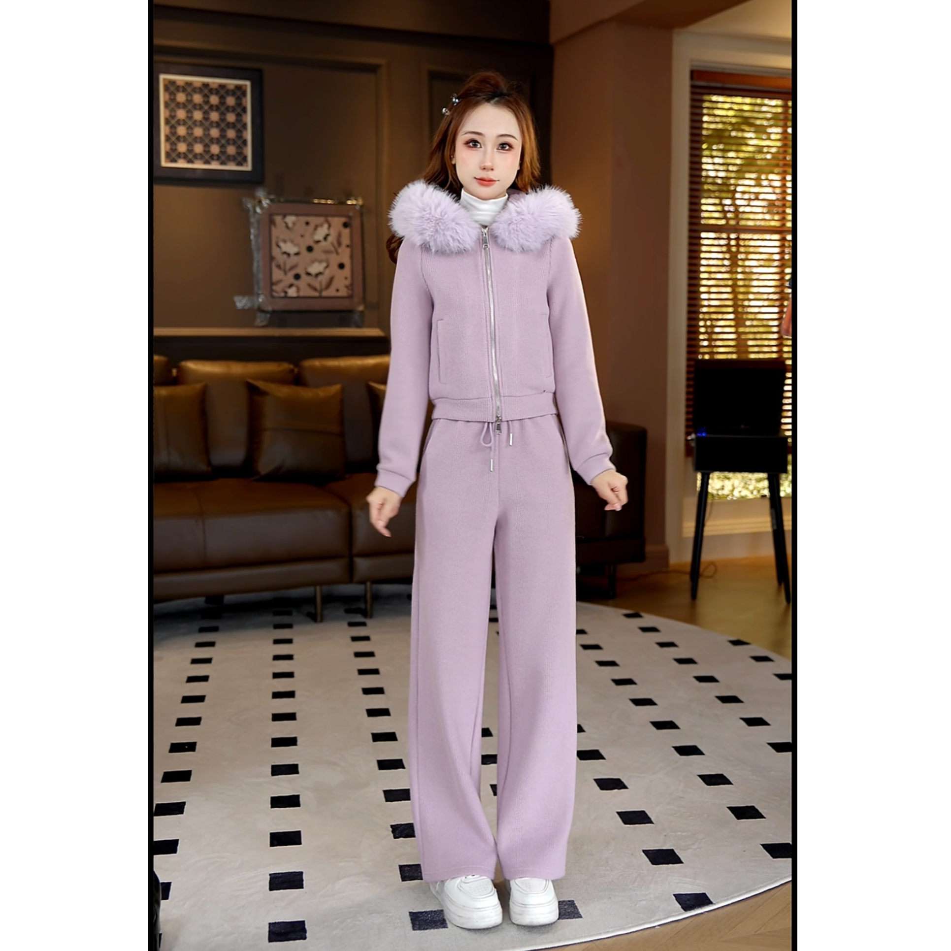 思思小个子服装【巨巨好看的加绒气质时尚连帽款休闲套装】25F845