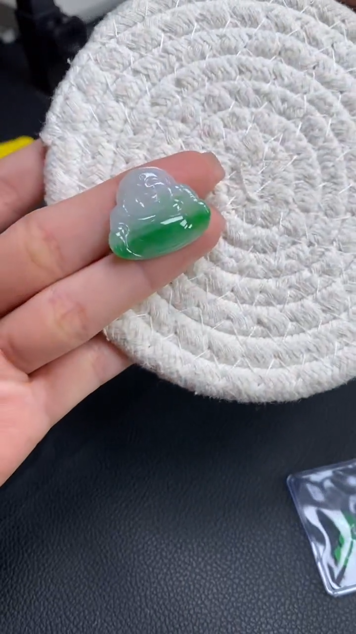 定制翡翠未镶嵌肚里藏金佛公