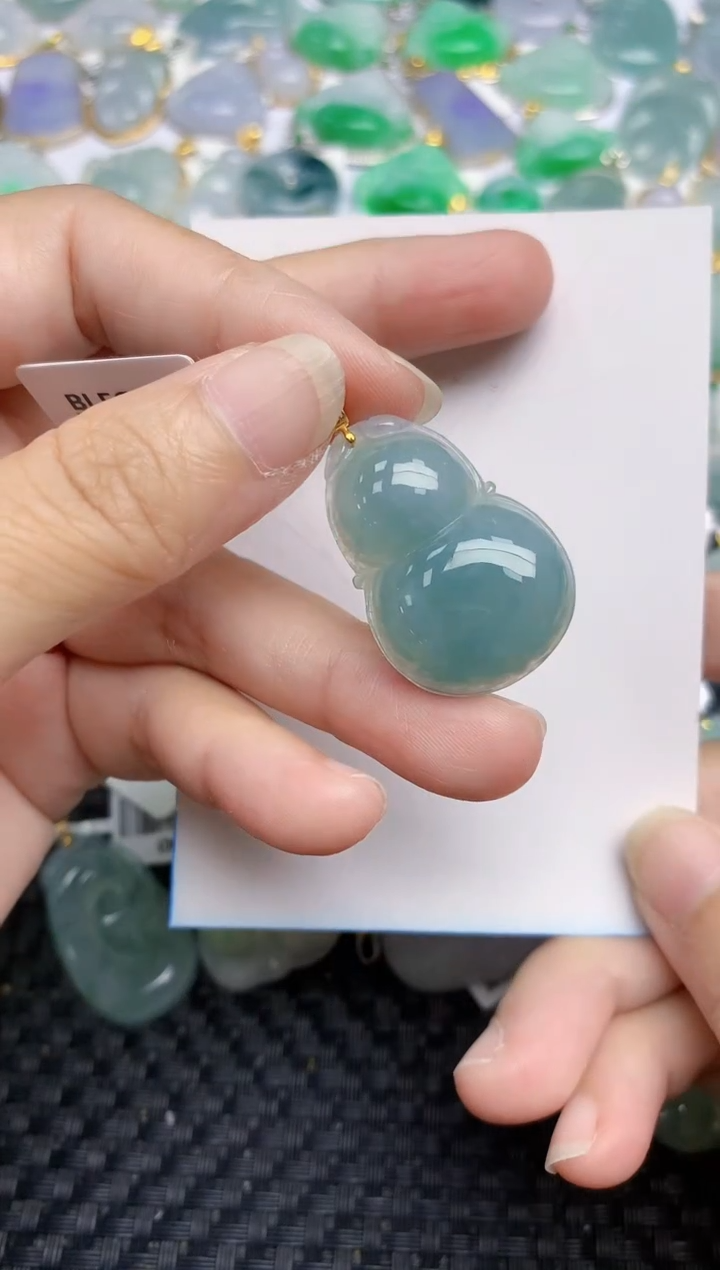 翡翠未镶嵌颈饰天然翡翠A货