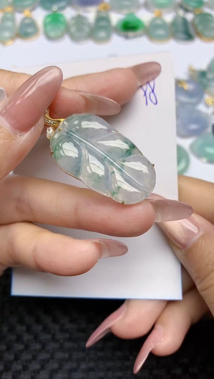 【闪购商品】翡翠颈饰18K金镶嵌天然A货翡翠 98