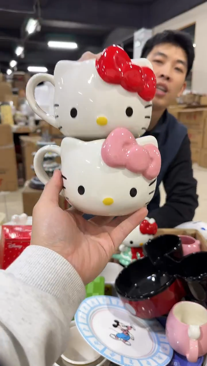 瓷片大号红色加粉色kt头杯2件套