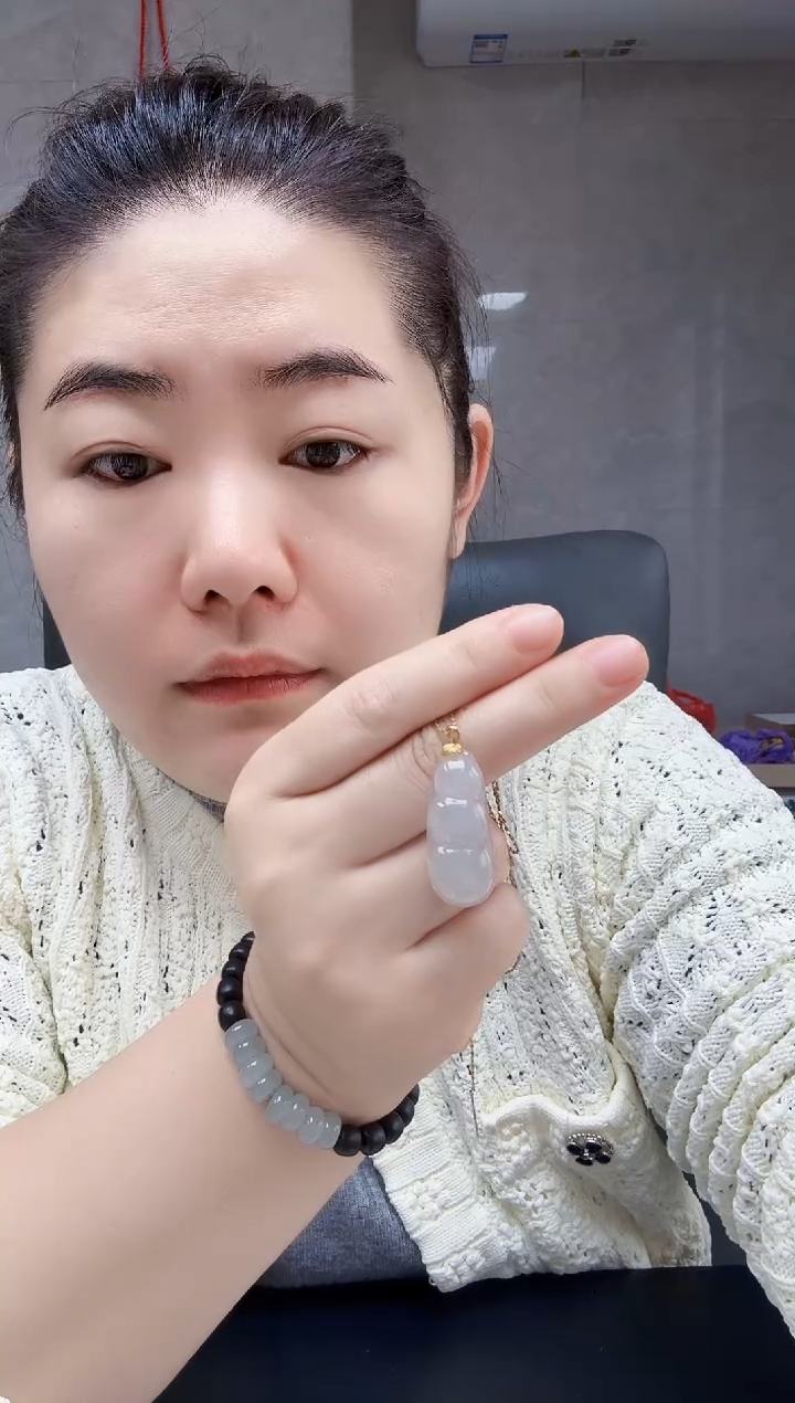 颈饰银S925镶嵌翡翠翡翠豆子吊坠（不含链）