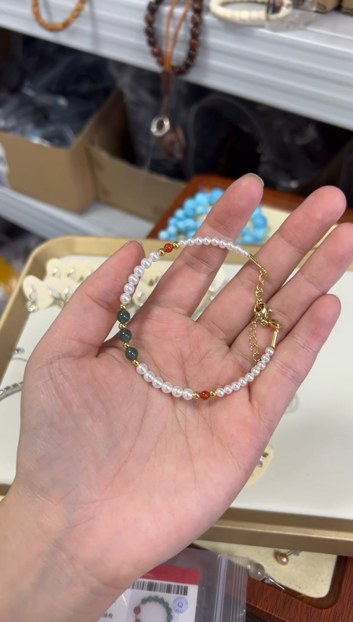 未镶嵌手链翡翠天然翡翠贝珠款手环[1947]