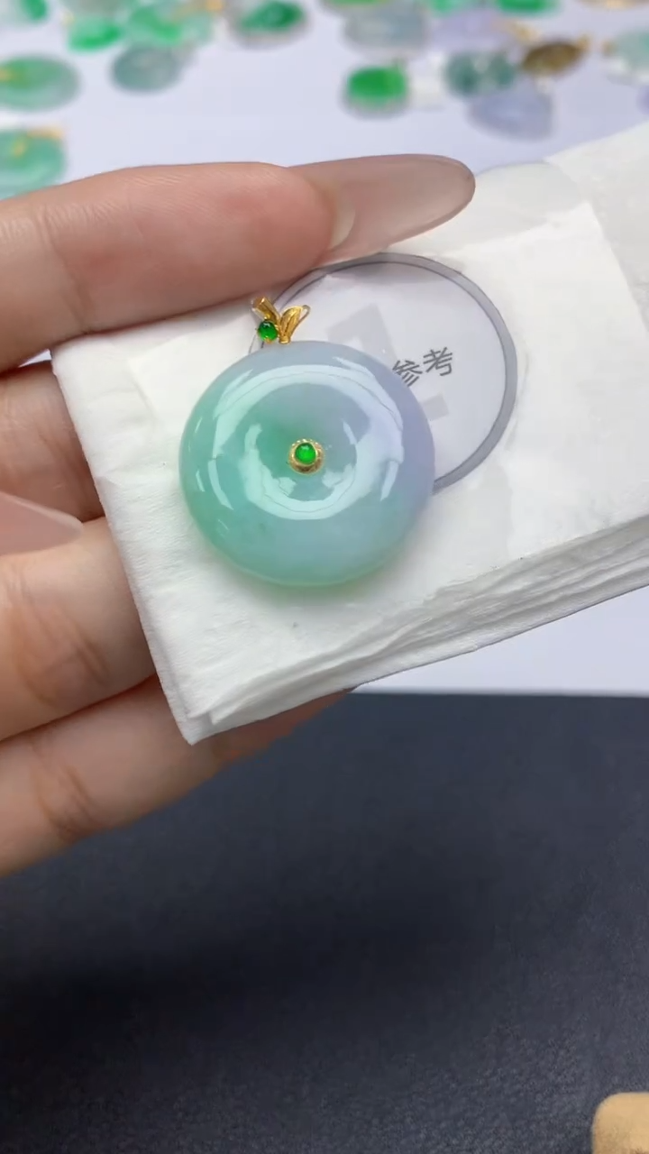 翡翠18K金镶嵌颈饰天然缅甸a货翡翠百元以上9元证书费自理1