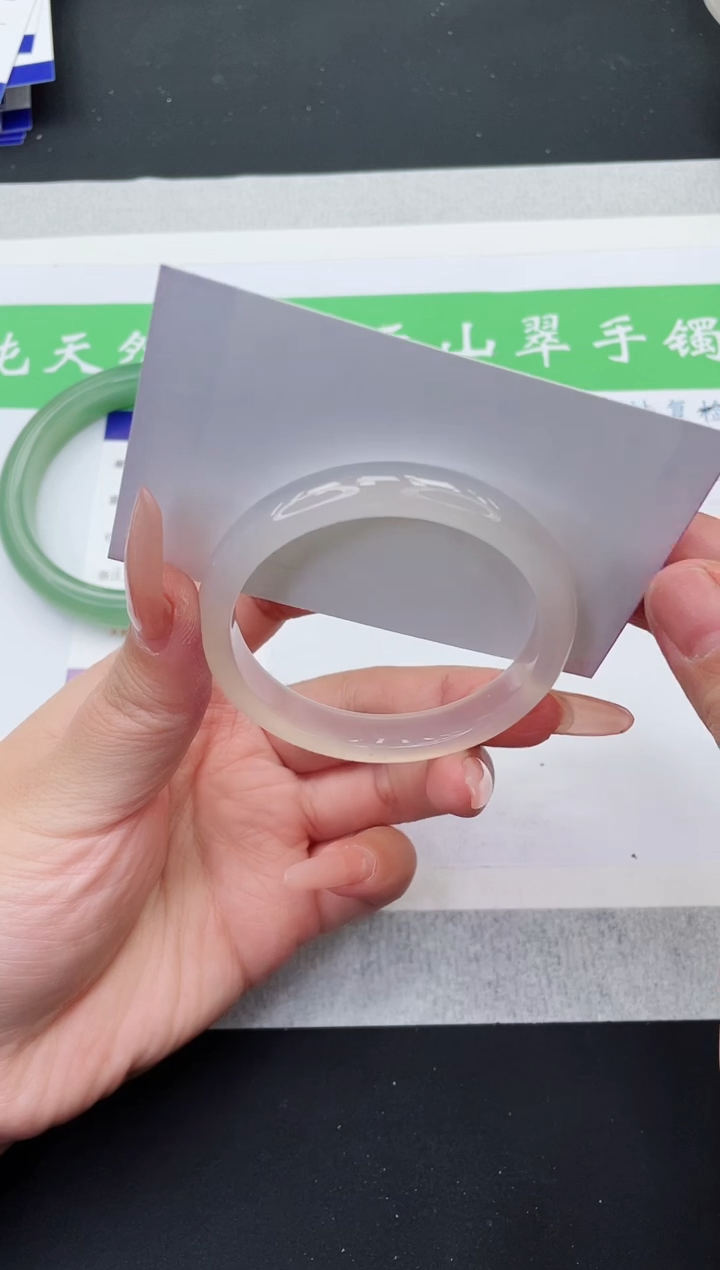 【闪购商品】石英质玉手镯未镶嵌M361-52+