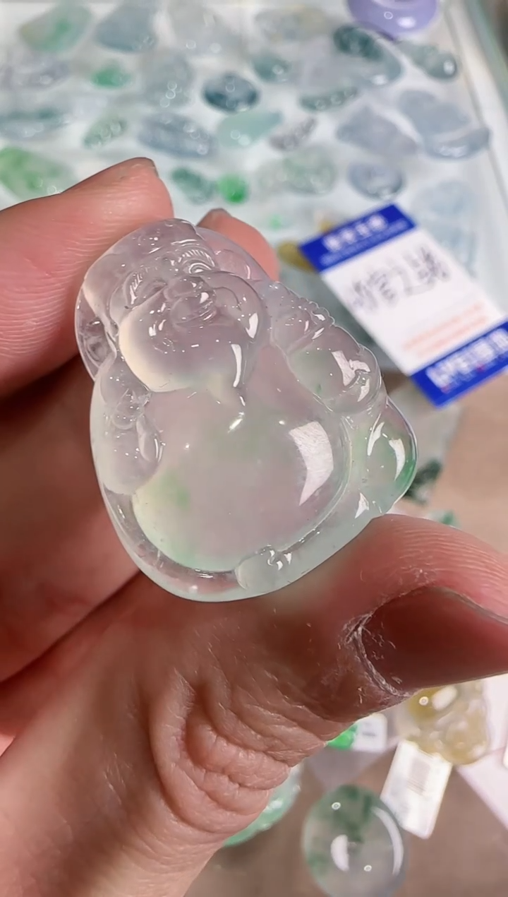 【闪购商品】翡翠吊坠(不含链)未镶嵌··