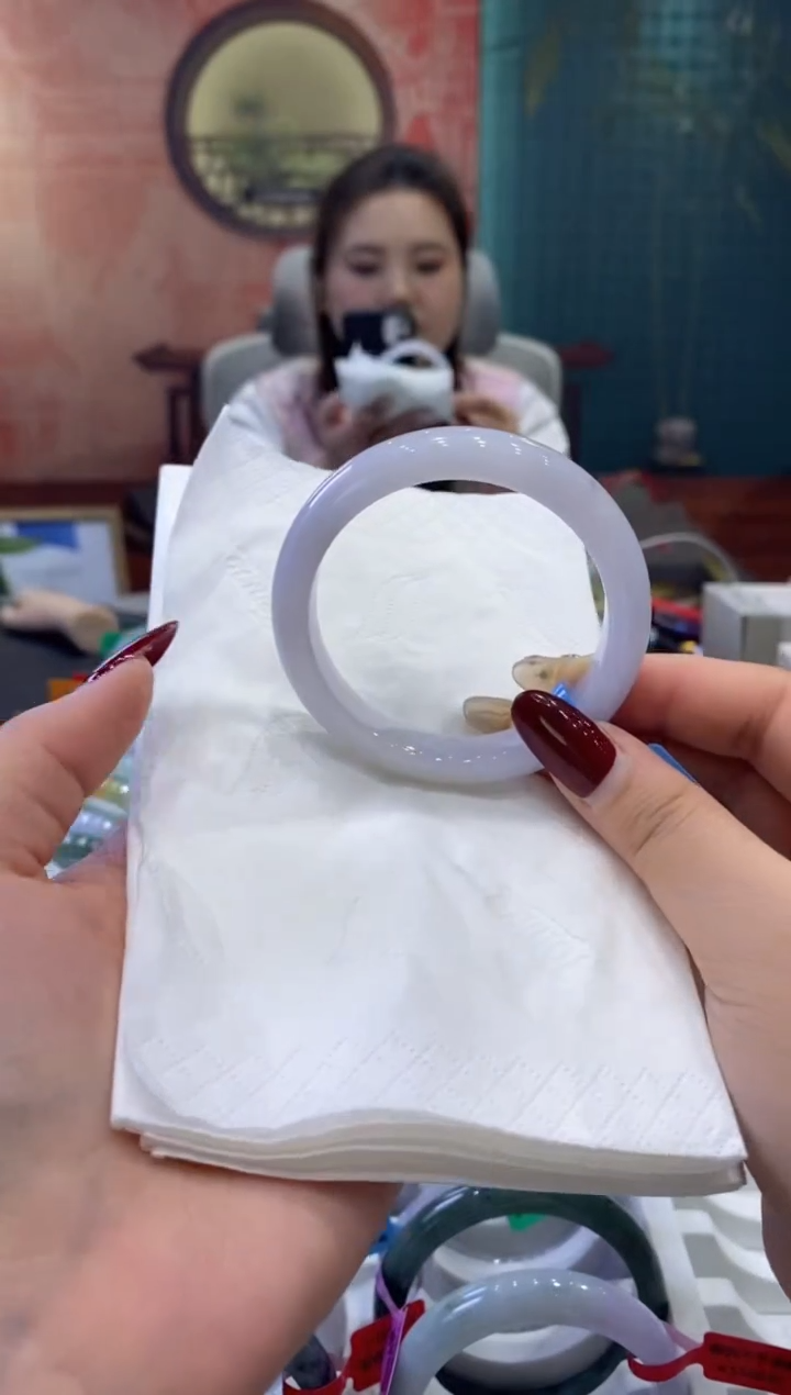 【闪购商品】翡翠手镯未镶嵌多人001120