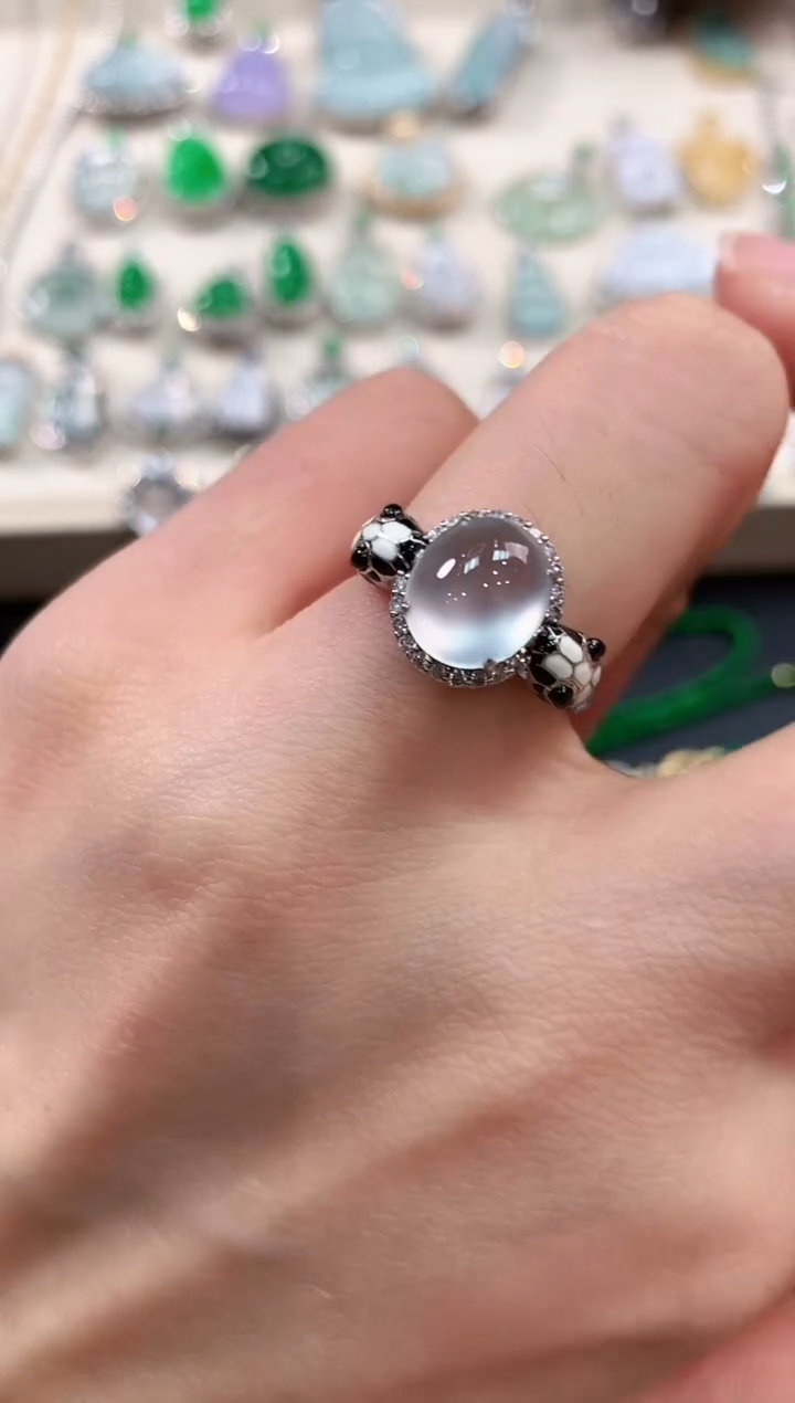 【闪购商品】翡翠戒指18K金镶嵌m66   