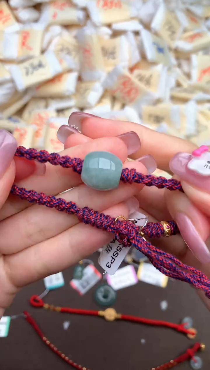 【闪购商品】翡翠手绳未镶嵌— 