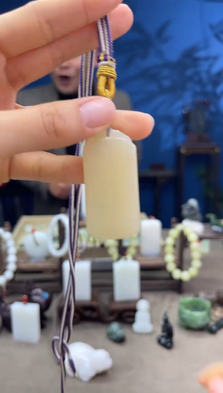 【闪购商品】和田玉颈饰未镶嵌1