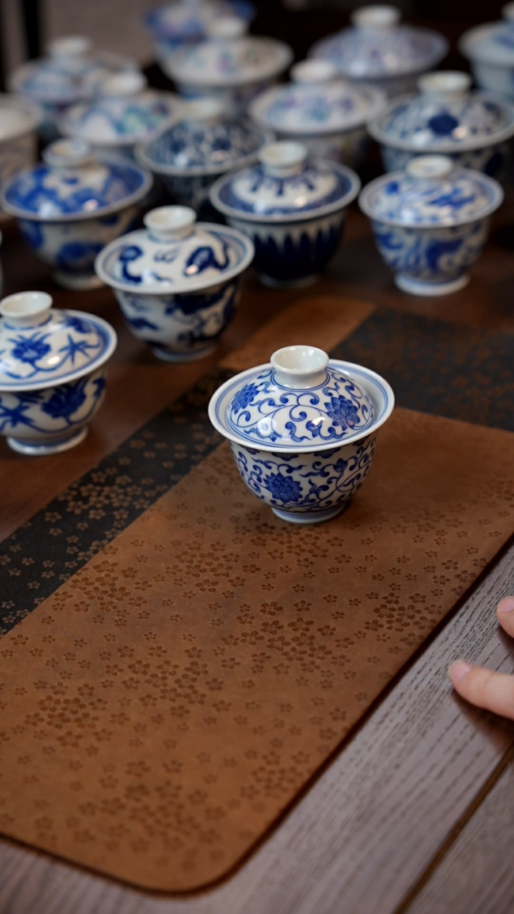 【闪购商品】120缠枝盖碗11111111