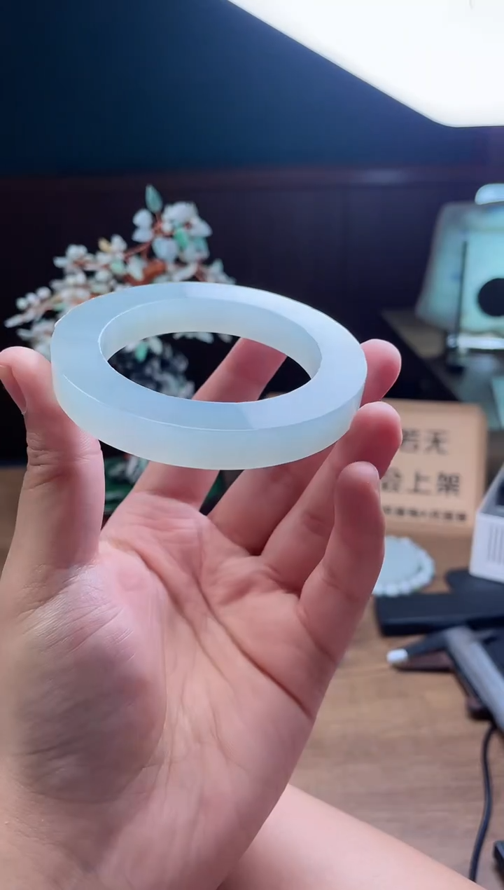 【闪购商品】定制翡翠手镯未镶嵌定制