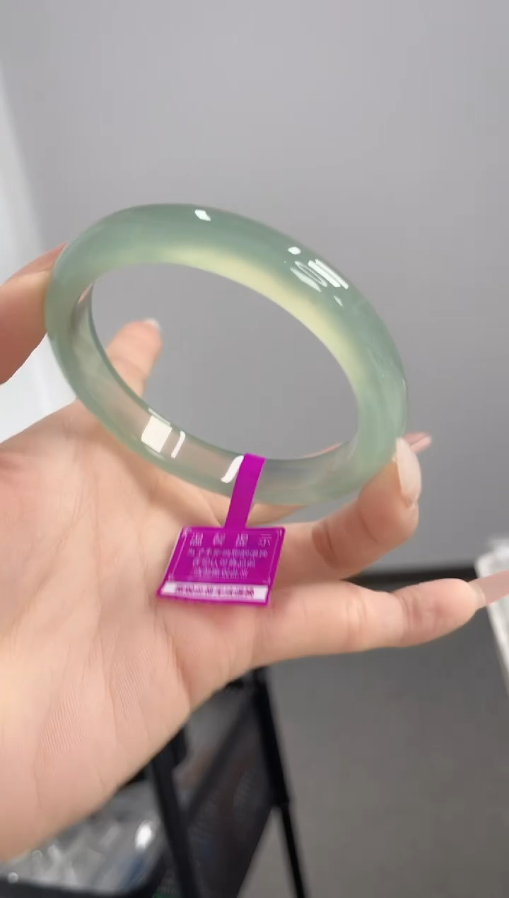 【闪购商品】玛瑙/玉髓手镯未镶嵌58-59圈