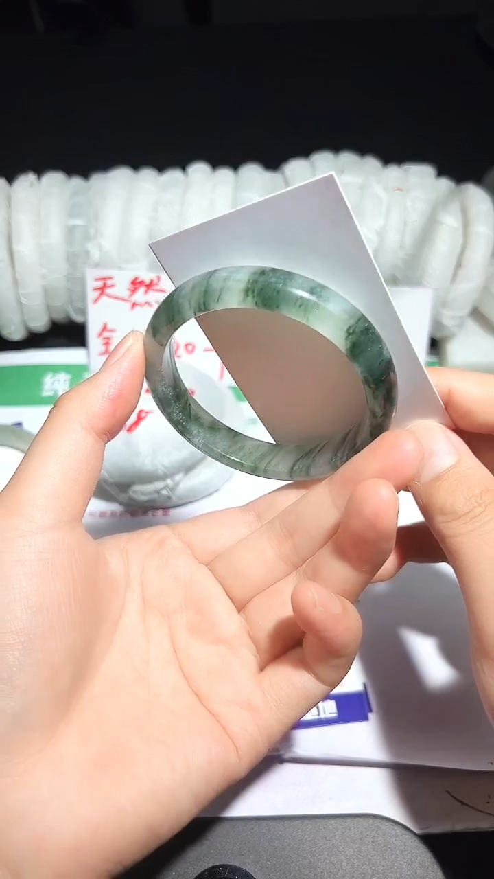 未镶嵌手镯石英质玉100-57/58