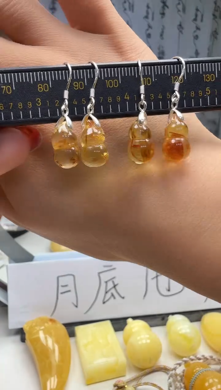 裸石琥珀银S925镶嵌随机一件