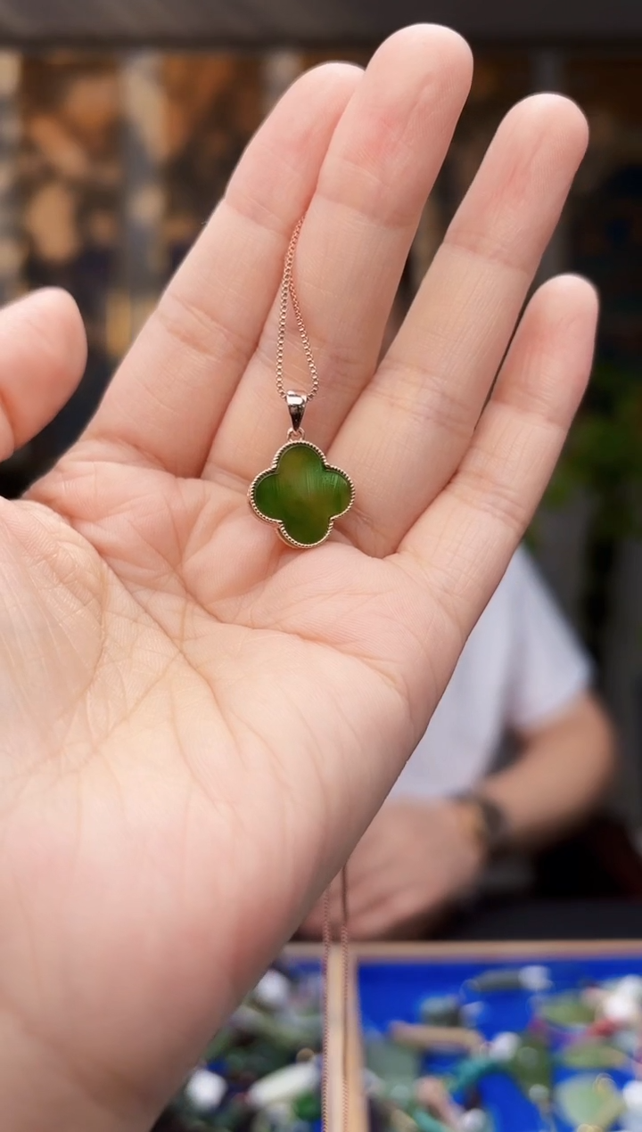 和田玉未镶嵌挂件拍一发一