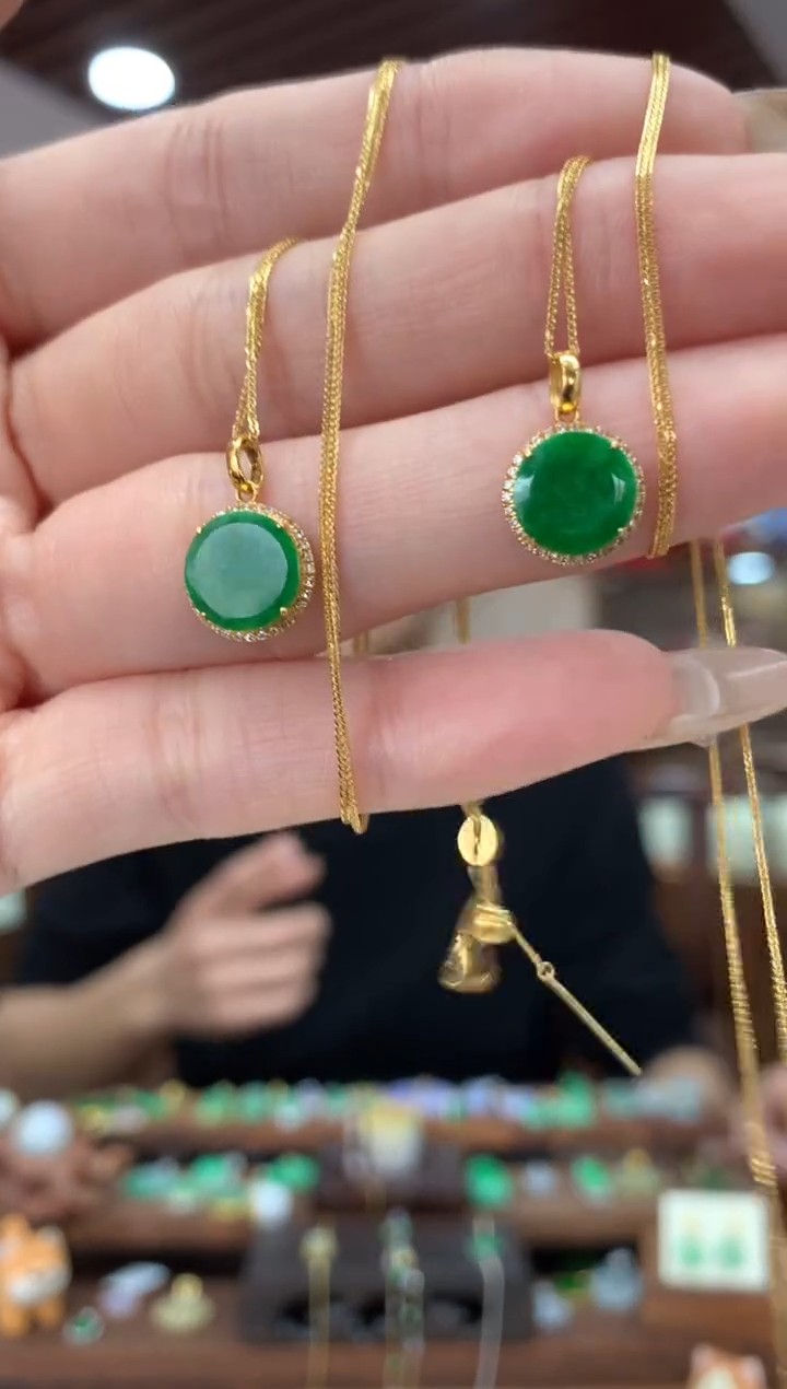 【闪购商品】翡翠套链18K金镶嵌圆牌多样性发货1件