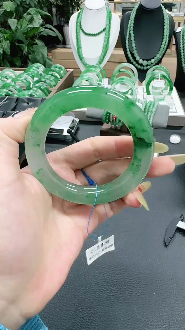 未镶嵌1石英质玉（非洲翠）/0219-57