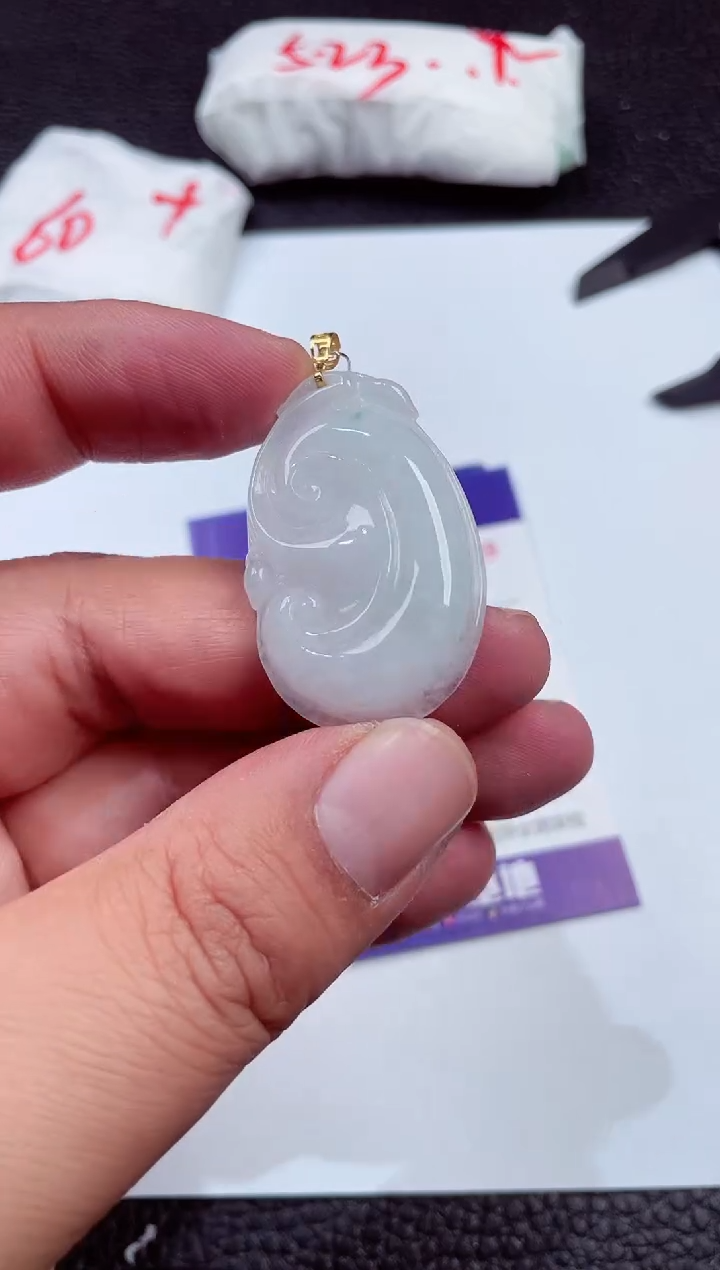 【闪购商品】翡翠颈饰18K金镶嵌00005865