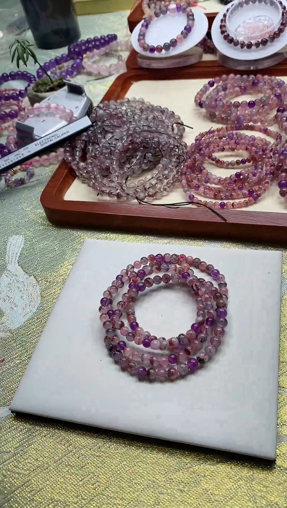 【闪购商品】水晶手串未镶嵌 超七黑加仑5mm单圈 多样性发一