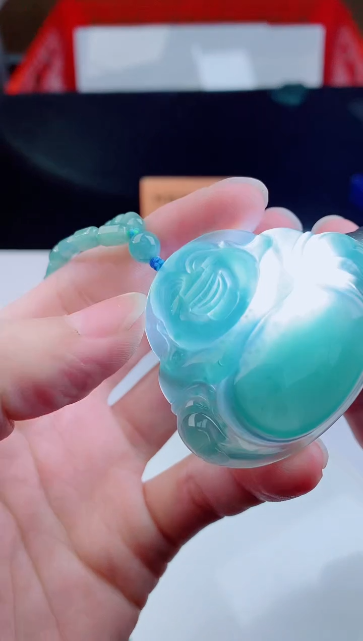 颈饰未镶嵌翡翠    