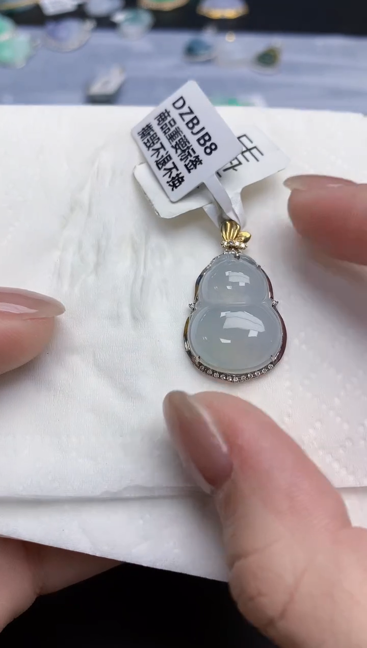 【闪购商品】翡翠颈饰18K金镶嵌天然缅甸翡翠A货