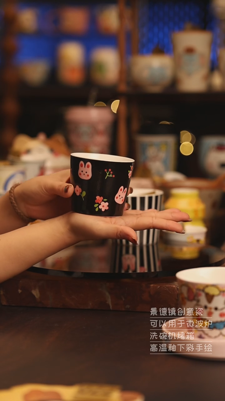 陶瓷景德镇可爱陶瓷釉下彩绘设计师款H381