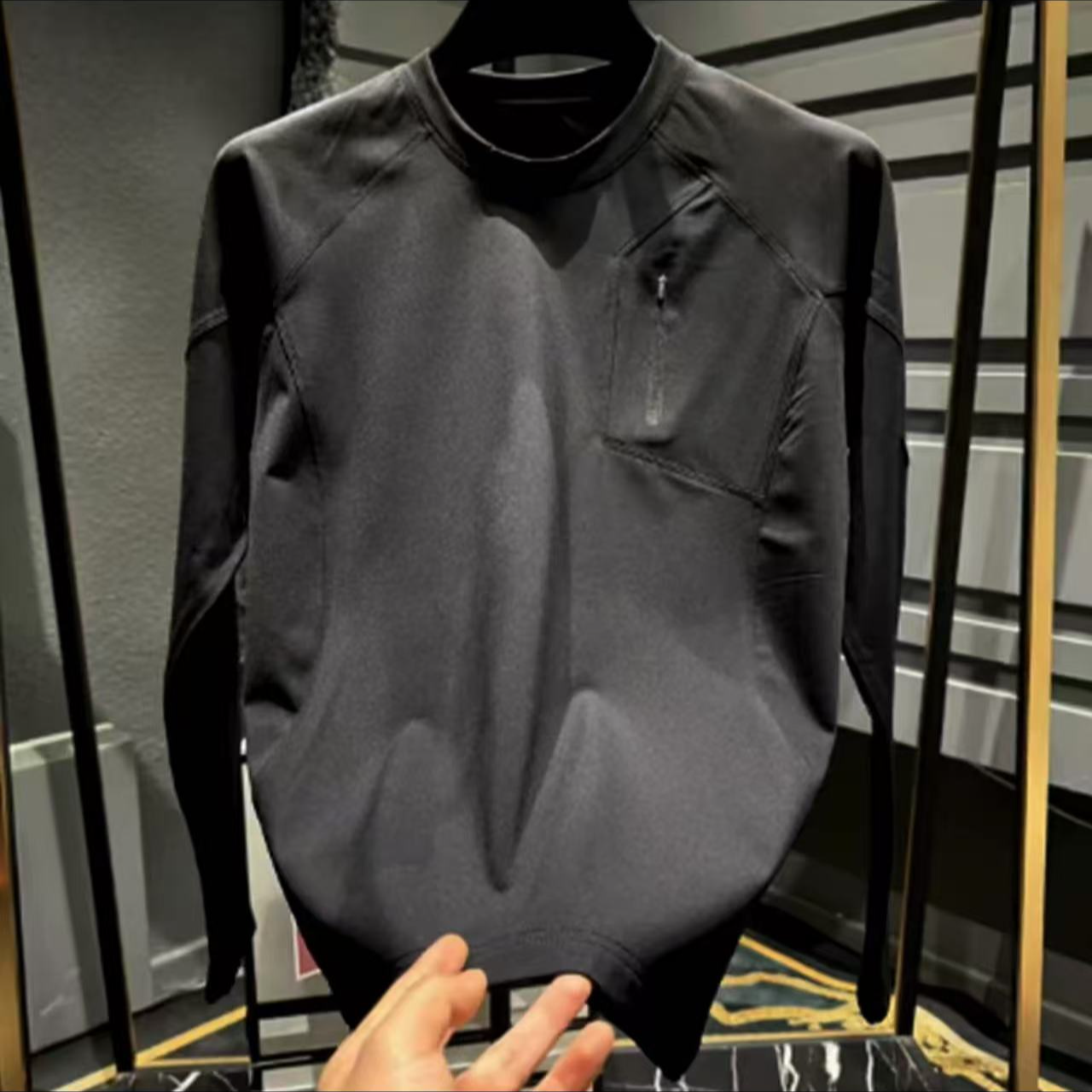 2025春季新款潮流百搭透气卫衣881-12