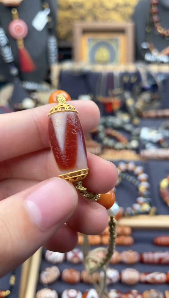 【闪购商品】玛瑙/玉髓颈饰18K金镶嵌18k美泓红肉虎牙锁骨链