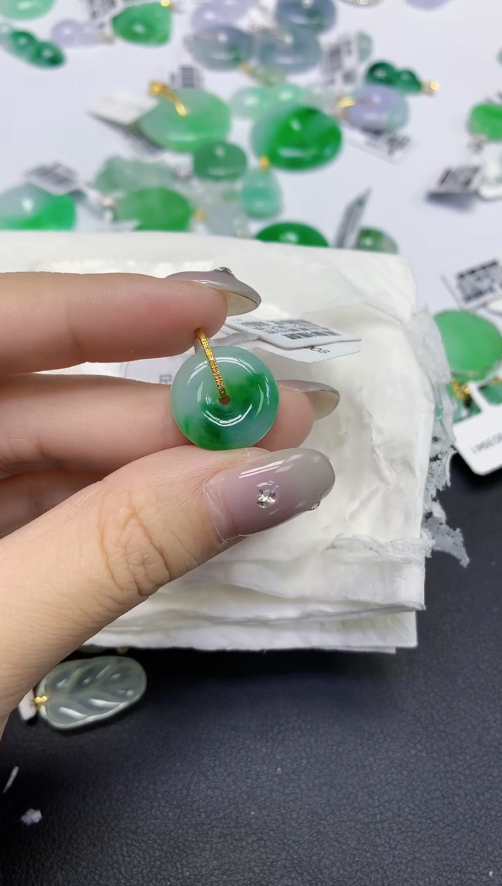 颈饰18K金镶嵌翡翠天然缅甸翡翠A货百元以上9元证书费自理