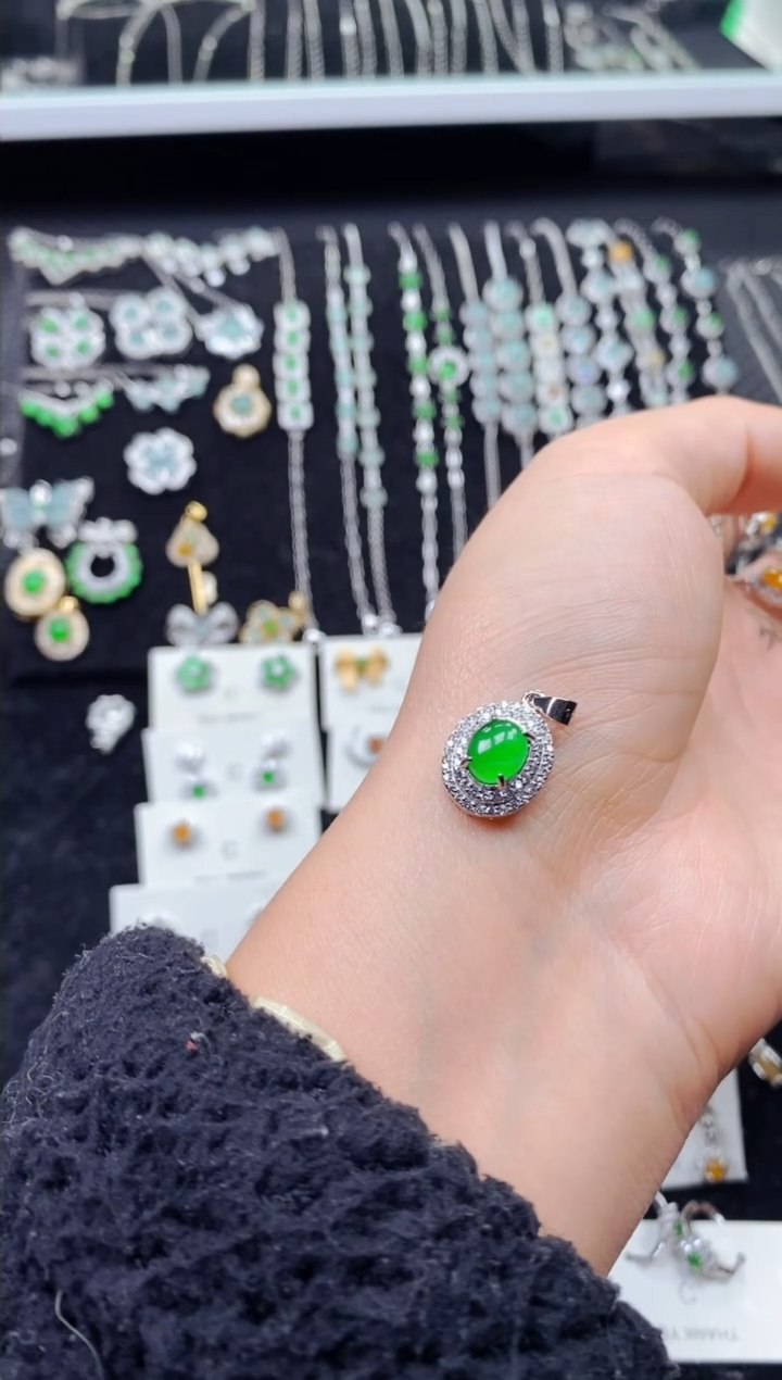 【闪购商品】翡翠颈饰银S925镶嵌8032