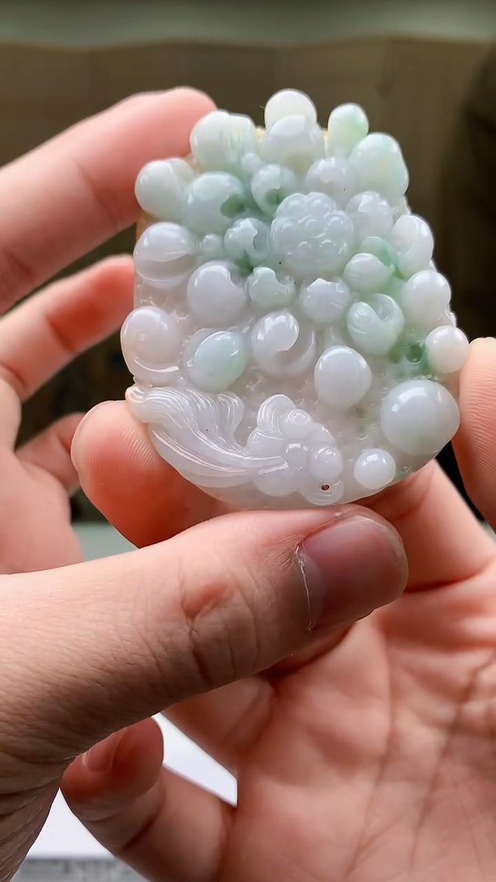 【闪购商品】定制翡翠未镶嵌4812bb-毛货挂件65