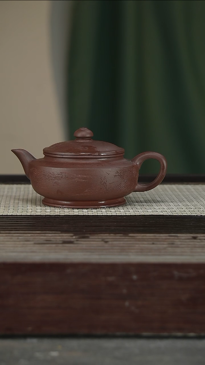 茶壶紫砂王品荣，带证200CC75号