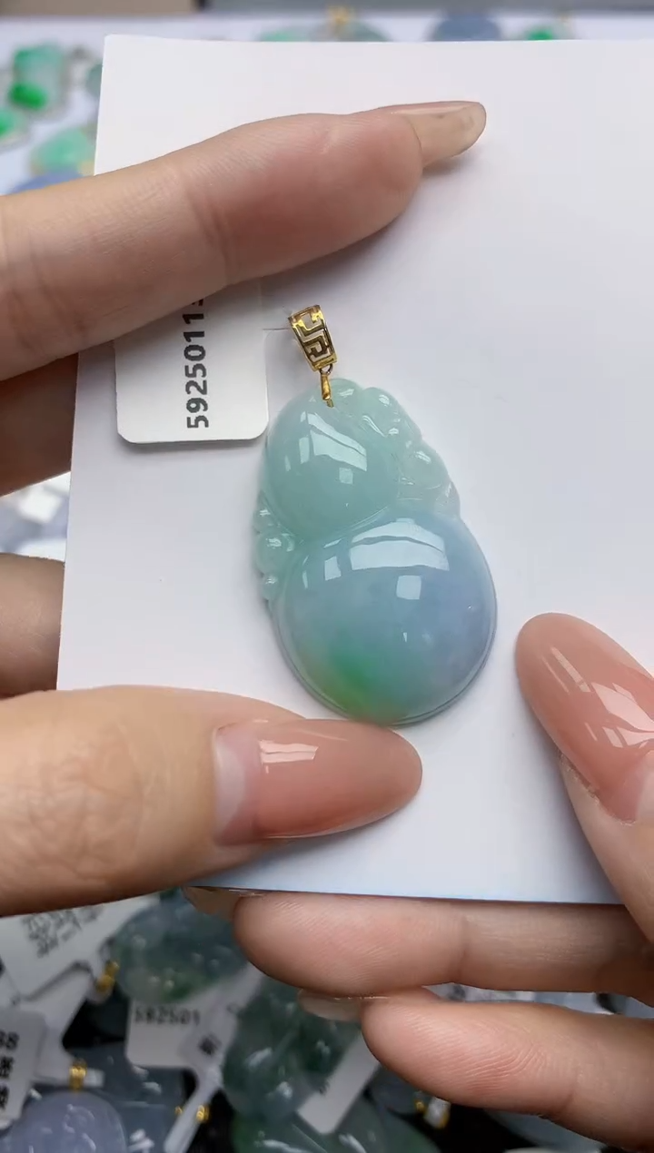 【闪购商品】翡翠挂件18K金镶嵌天然翡翠A货