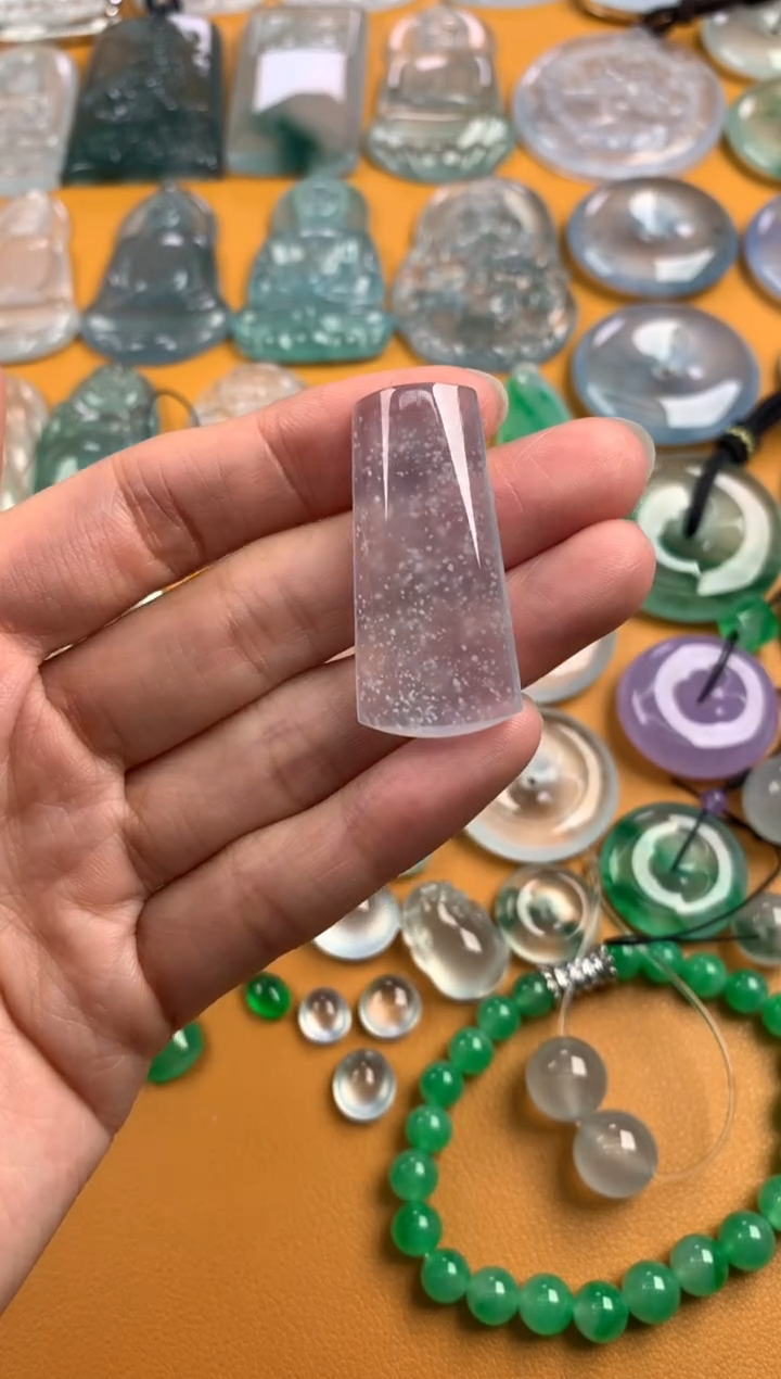 颈饰未镶嵌翡翠36.7-17.8-5.4