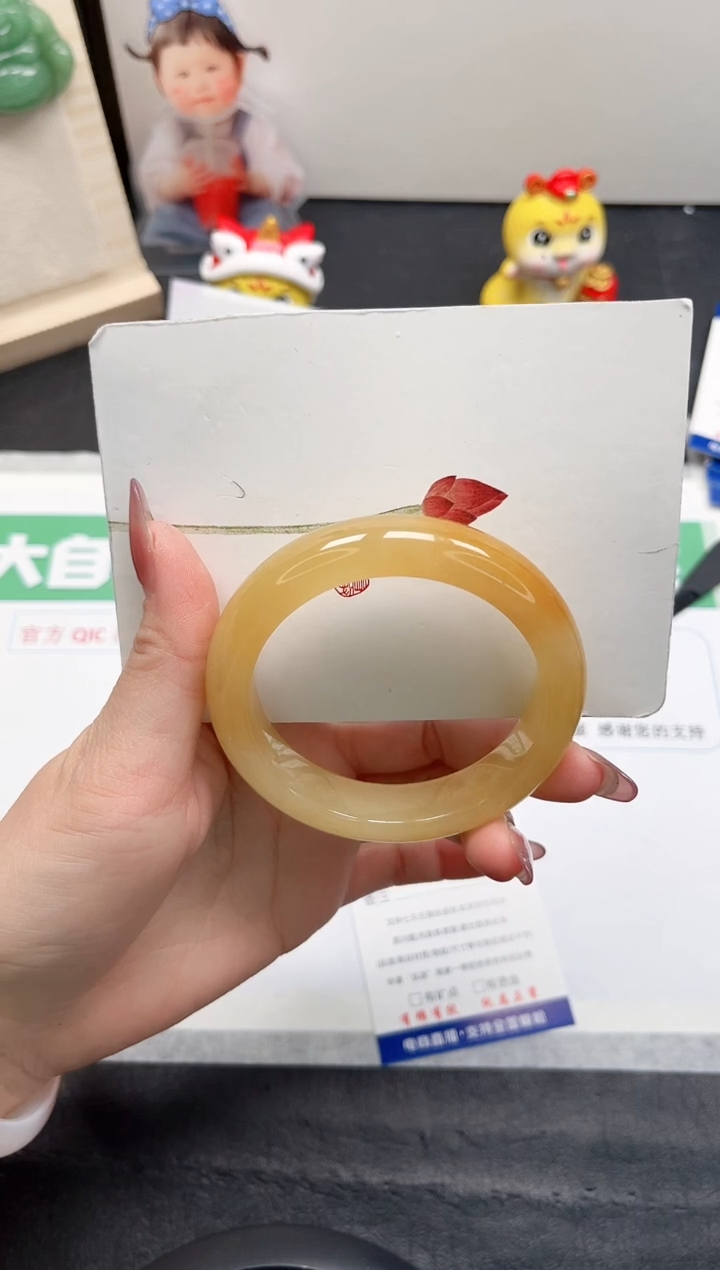 【闪购商品】石英质玉手镯未镶嵌155-57