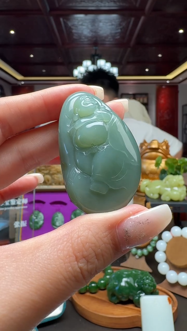 未镶嵌和田玉挂件by