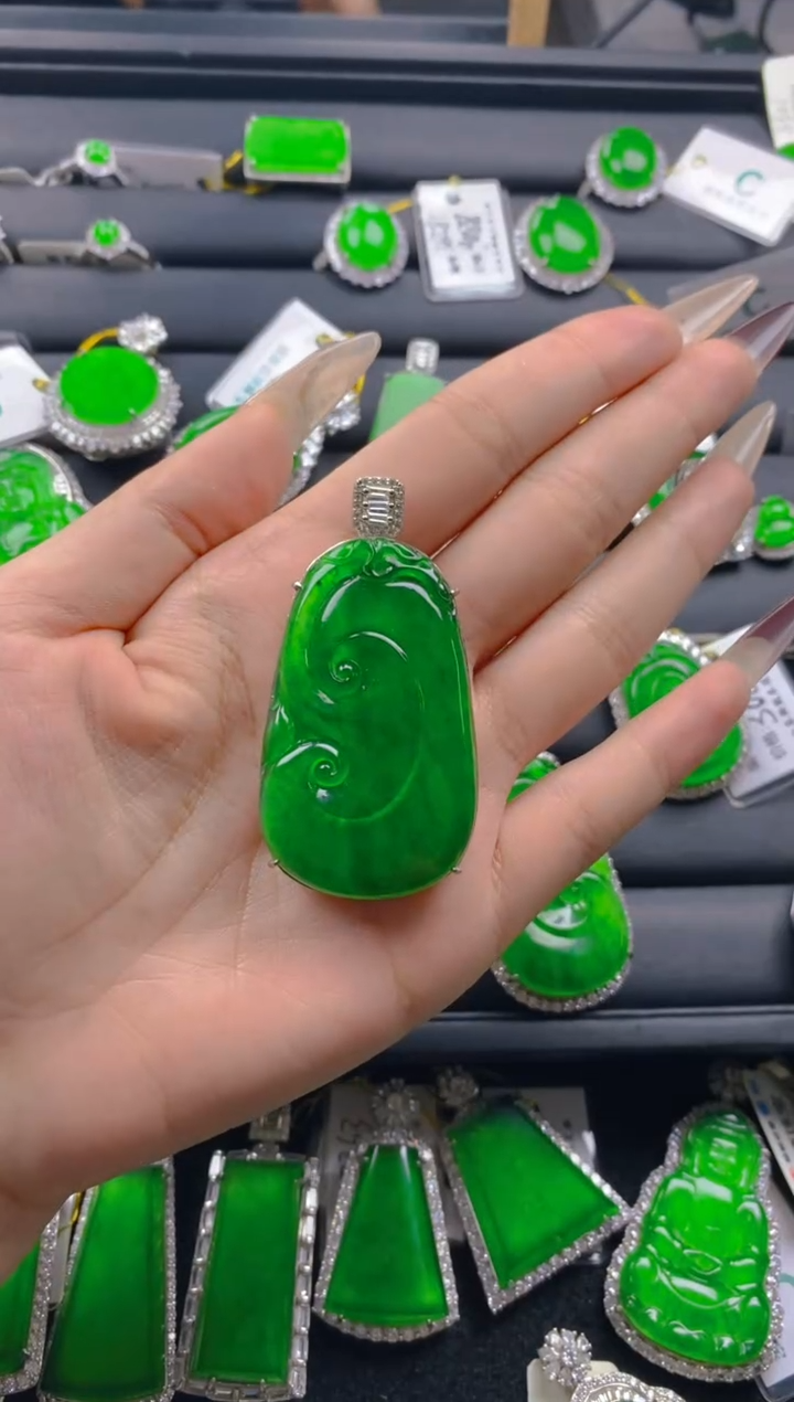 【闪购商品】翡翠颈饰银S925镶嵌11111111