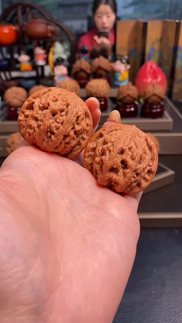 【闪购商品】文玩核桃把件F144麦穗虎头42