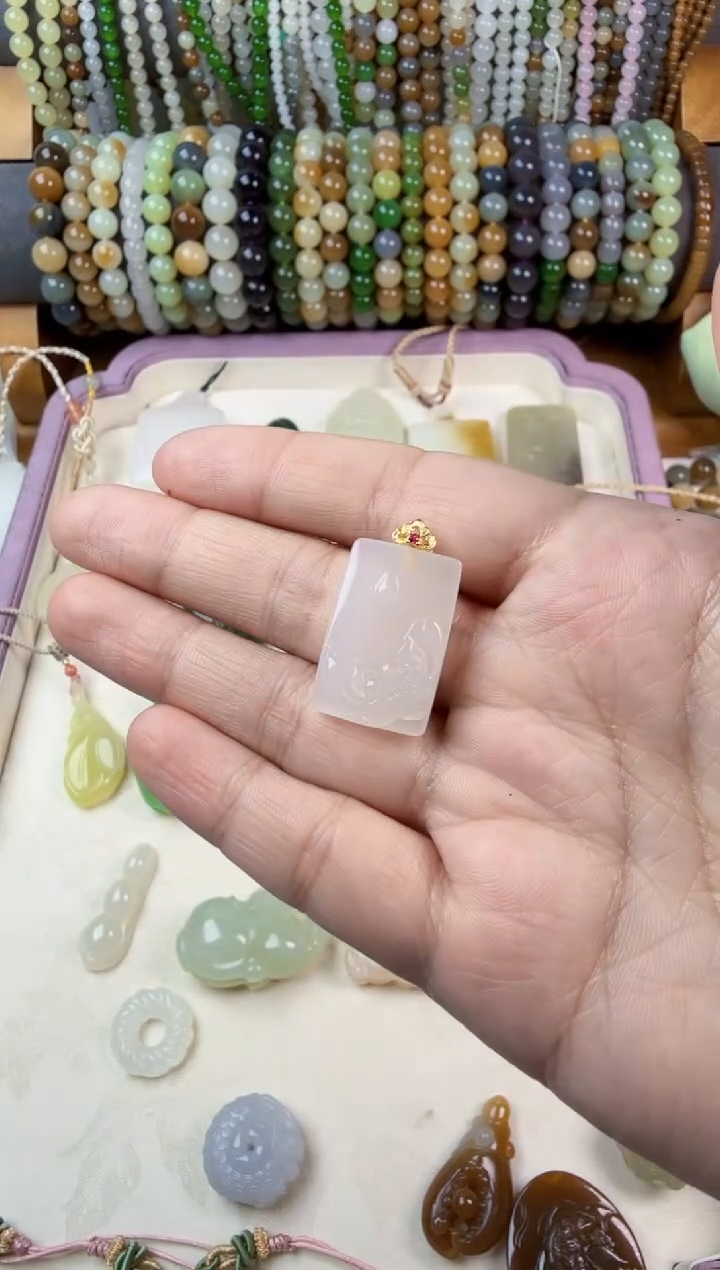 颈饰银S925镶嵌和田玉唯荷花牌