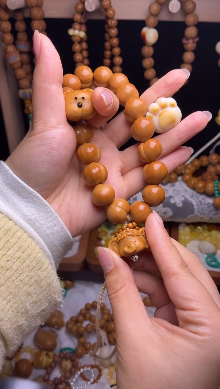 吊坠猴头核桃全品原皮泡芙屁桃熊猫爪小象头做三通奶油风