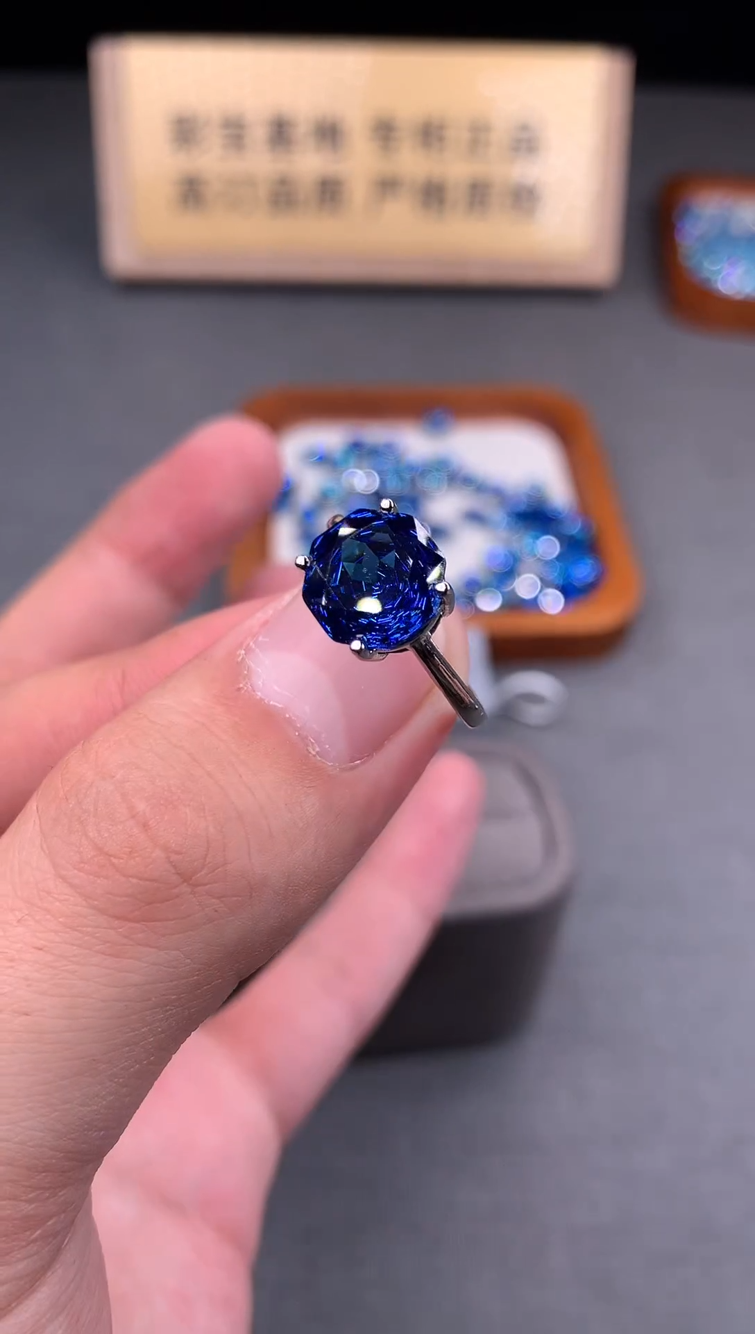 银S925镶嵌戒指托帕石2222