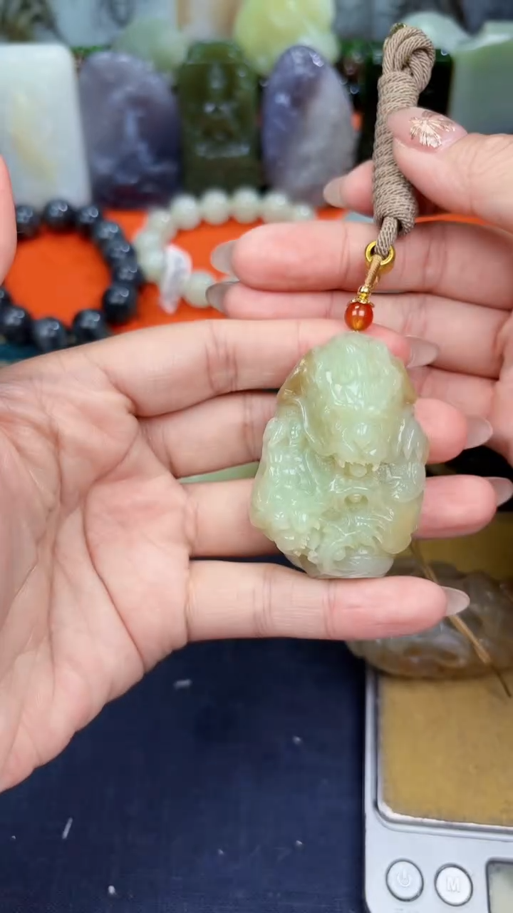 颈饰未镶嵌和田玉和田玉