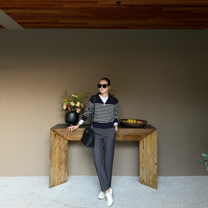 GIMONTA盐子晴“永恒魅力”半拉链高领翻领条纹毛衣上衣女经典