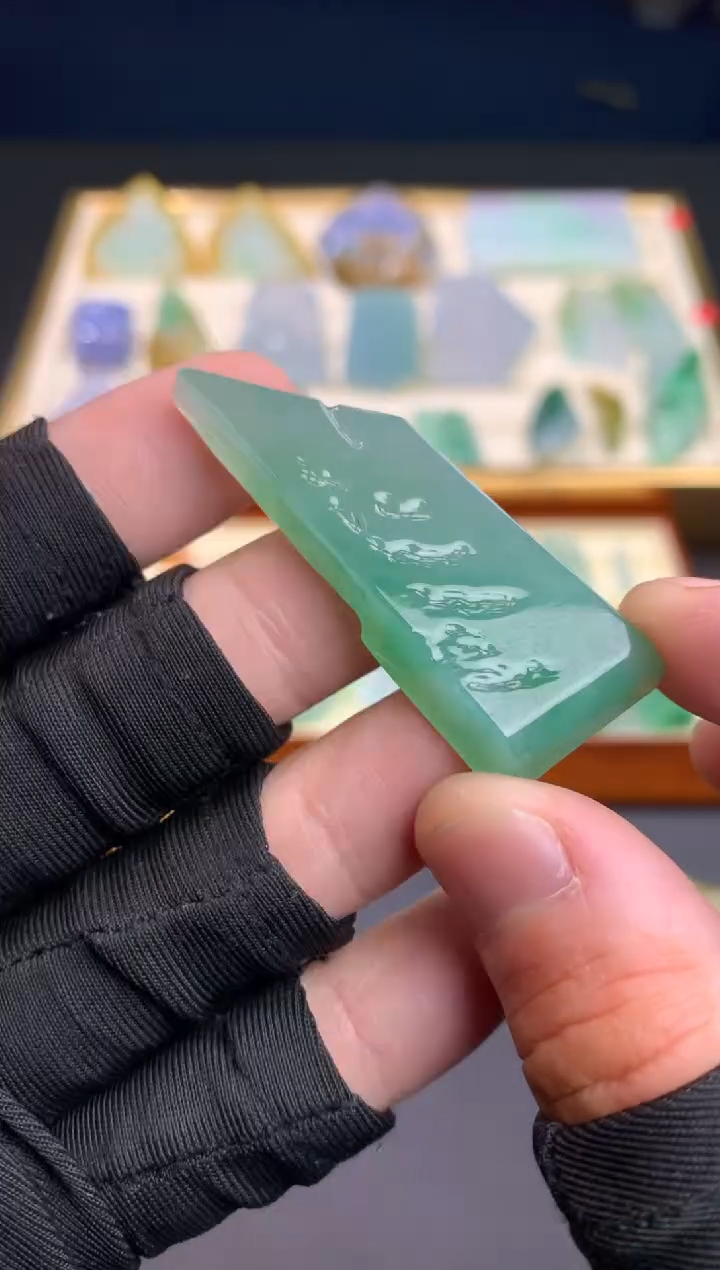 【闪购商品】定制翡翠未镶嵌             