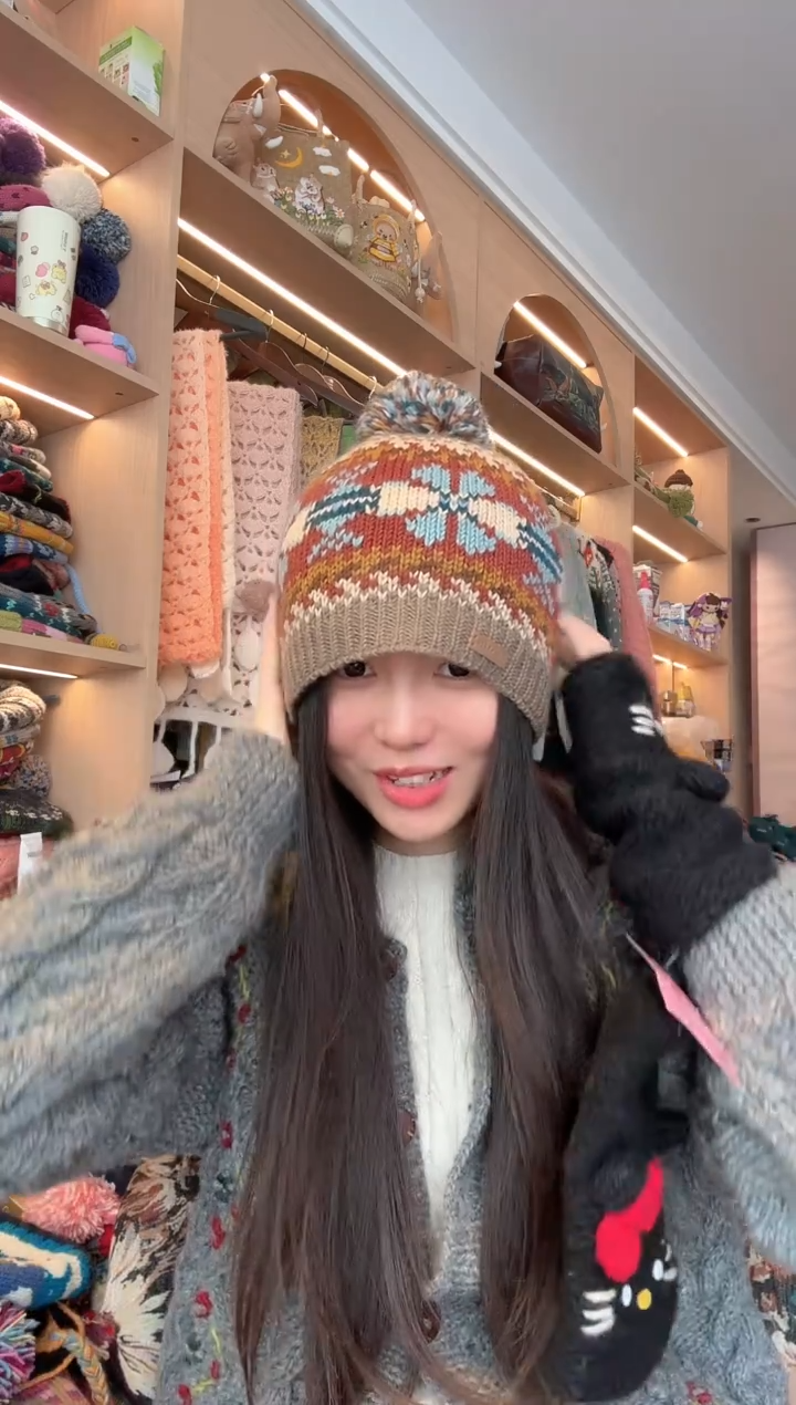 羊毛美利奴咖色风车帽