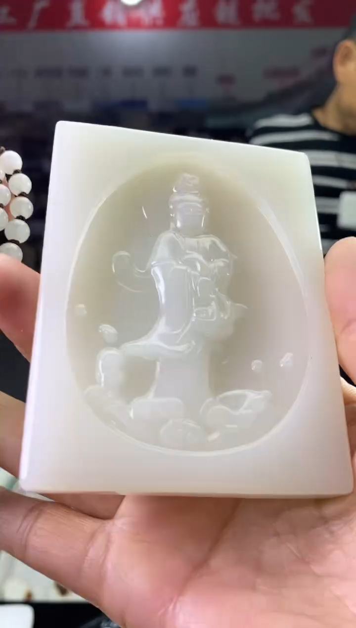 天然玉石未镶嵌颈饰