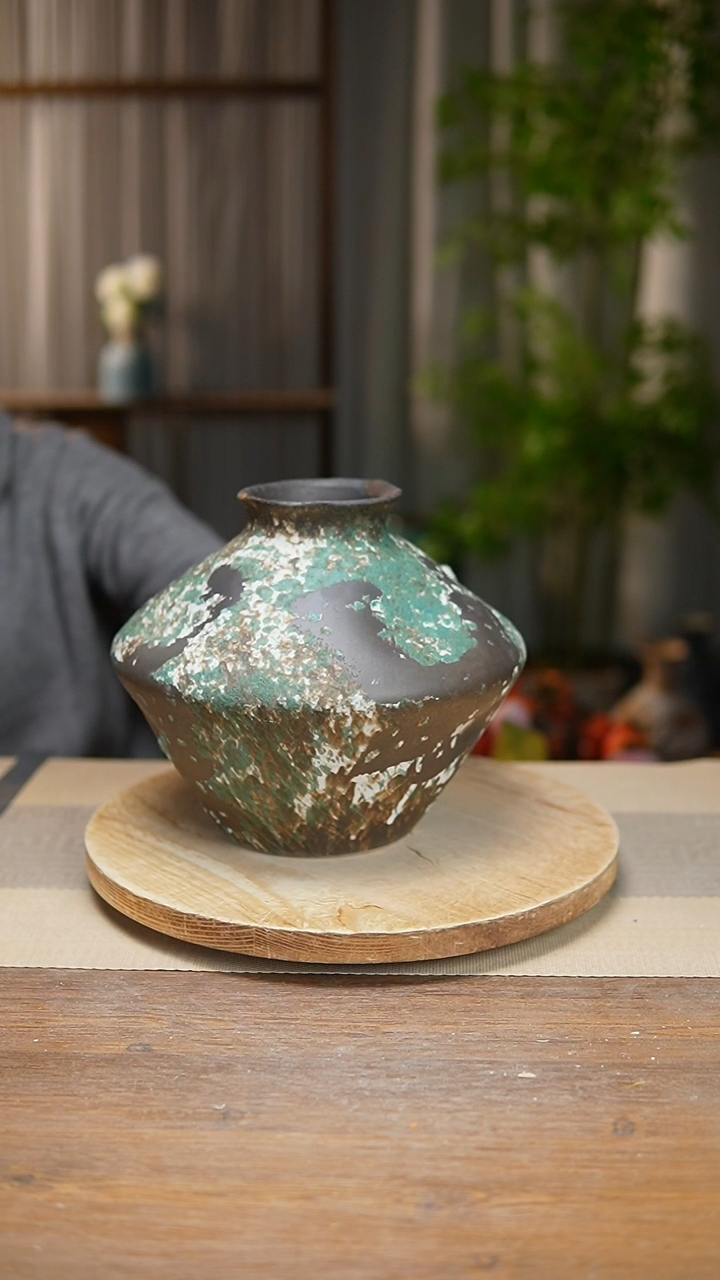 【闪购商品】陶瓷  花器涂鸦绿高脚飞碟