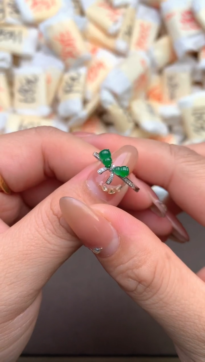 【闪购商品】翡翠18K金镶嵌戒指—